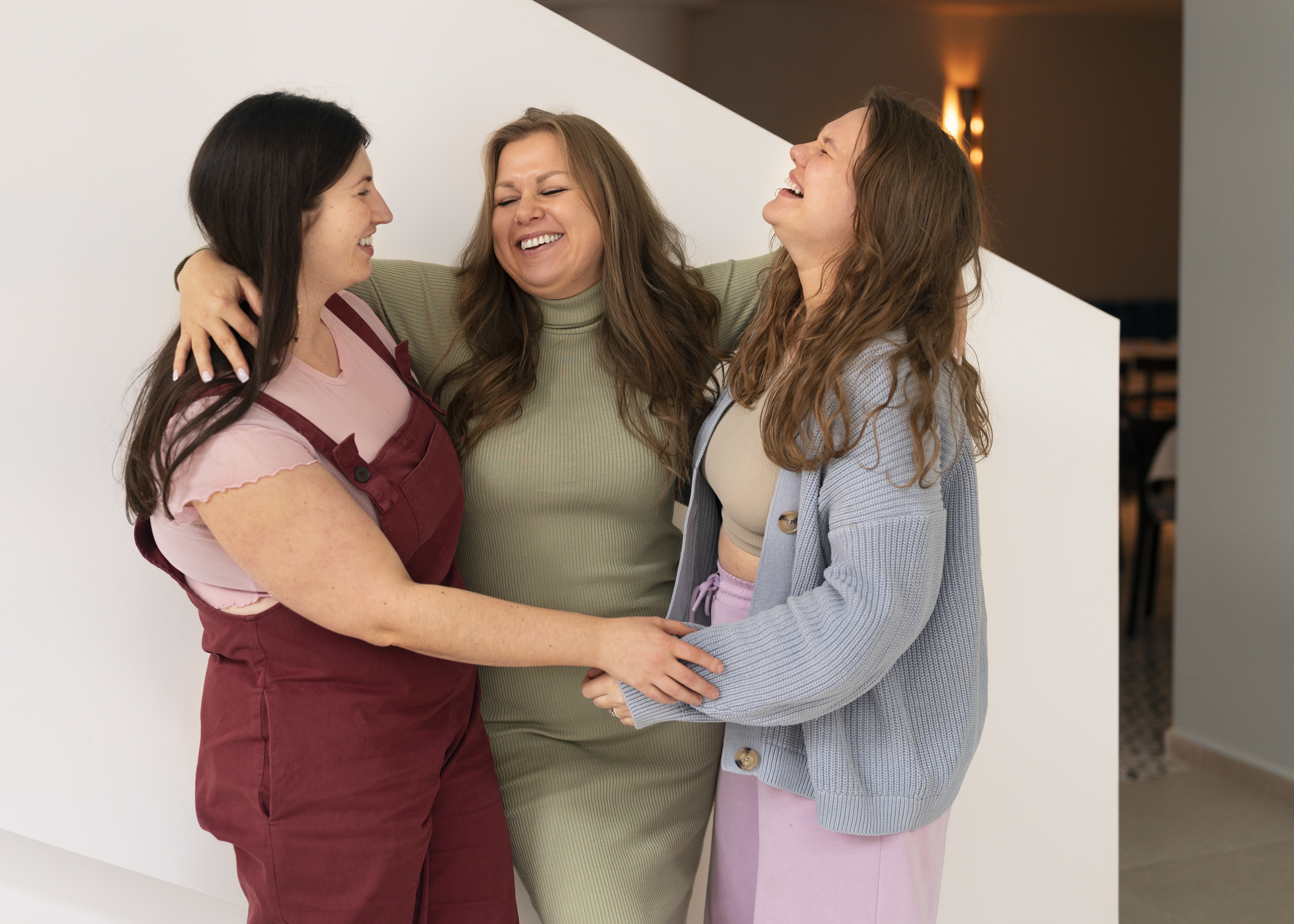 Mujeres capacitándose juntas - Plataforma Violeta